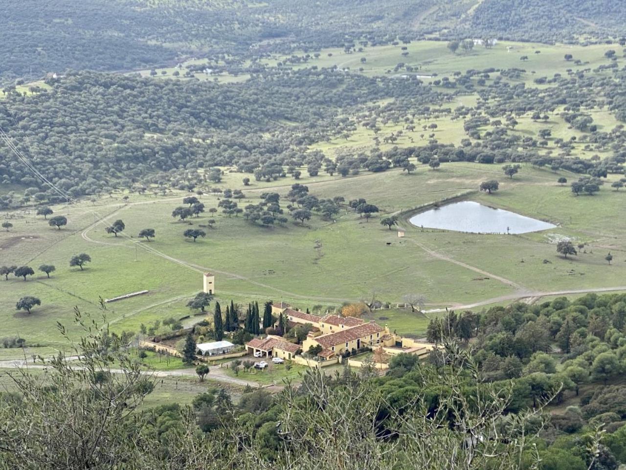Finca La Alcolehuela En Parque Natural De Despenaperros サンタ・エレーナ エクステリア 写真