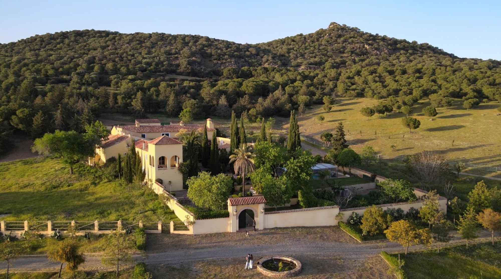 Finca La Alcolehuela En Parque Natural De Despenaperros サンタ・エレーナ エクステリア 写真